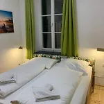Schwertfuehrer * Velden am Wörthersee