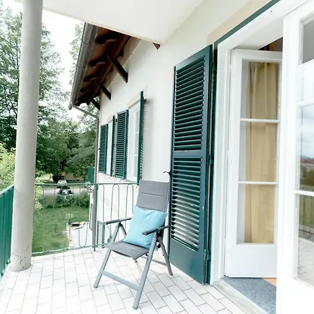 Schwertfuehrer Velden am Woerthersee