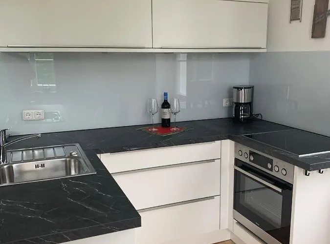 Schwertfuehrer * Velden am Wörthersee